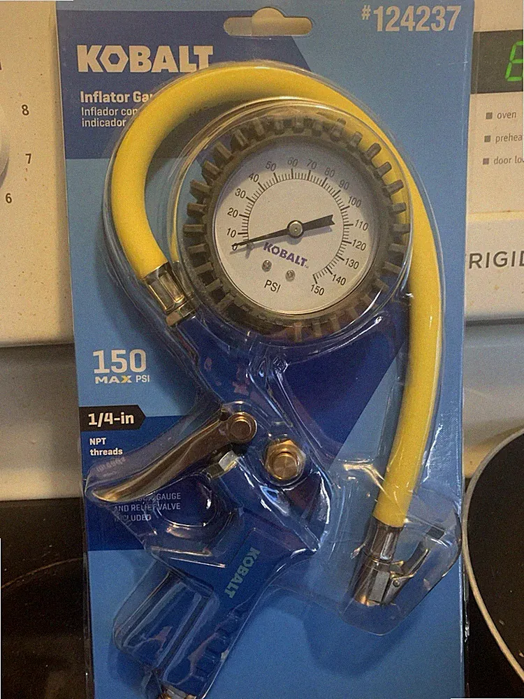 Kobalt Air Compressor Inflator Gun/Gauge - Up To 150 PSI